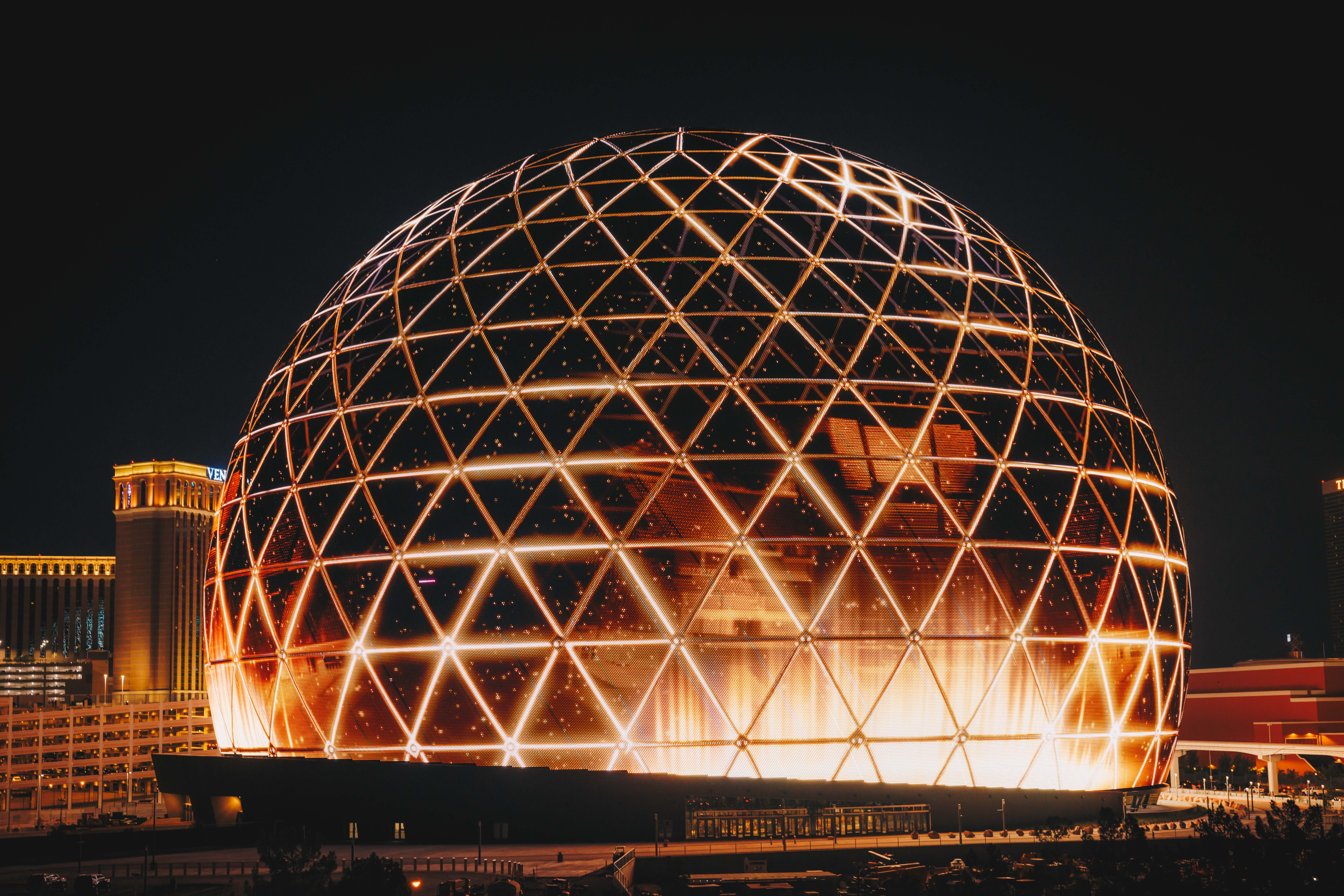 Die Außenfläche der Sphere – die Exosphere – ist mit 1,2 Mio. LED-Pucks bestückt und voll programmierbar. Foto: Sphere Entertainment